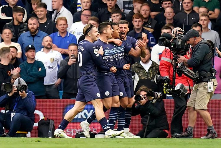 且克制的 且克制的