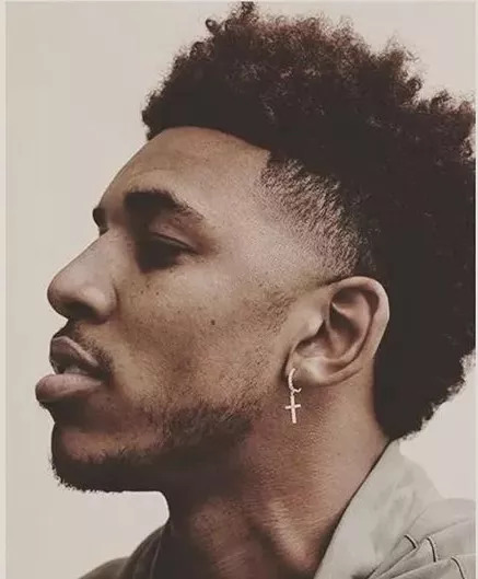 辅以中锋支 辅以中锋支